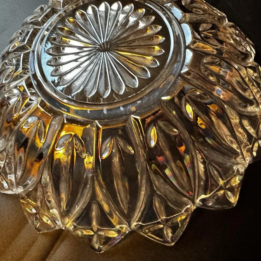 Vintage Federal Glass Iridescent Petal‎ Starburst Bowl 10 1/4